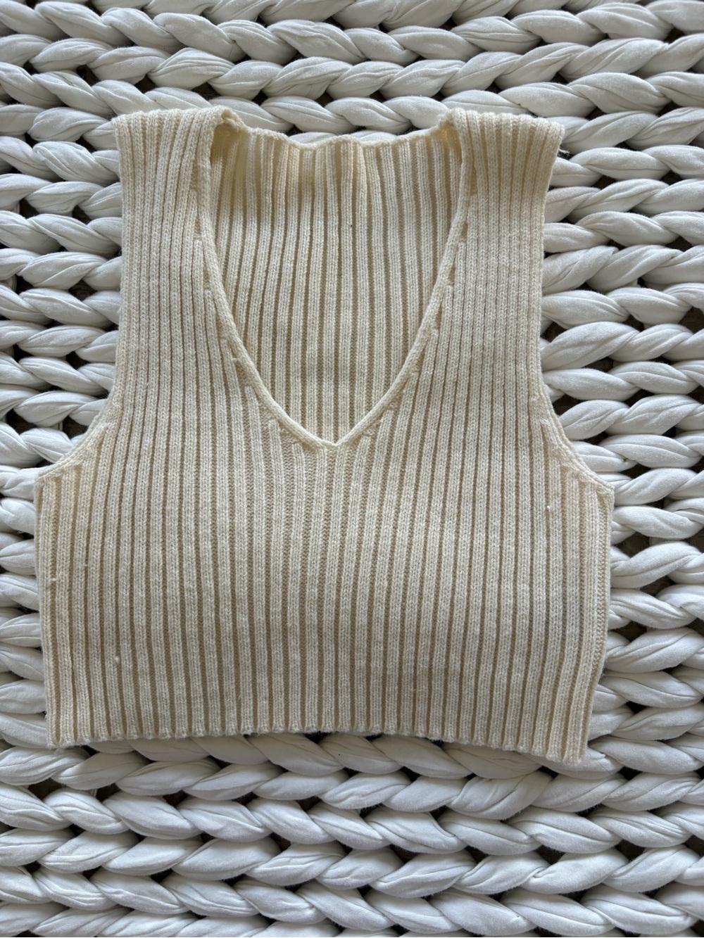 Ribbed V-Neck Knit Crop Top - Cream